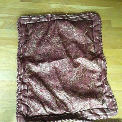 Lot Queens size bedding set