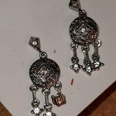 Sterling Silver Dandle Earrings 