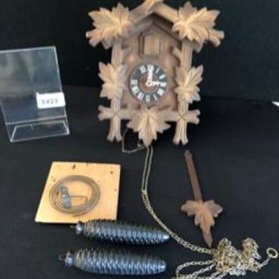 Vintage Antique Cuckoo Clock In Non-Working Condition