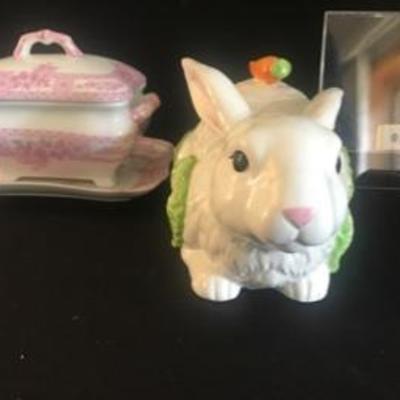 Rabbit Soup Tureen Ladle & White Pink Covered Dish Tray