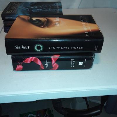 Lot#4  Large lot of Assorted books