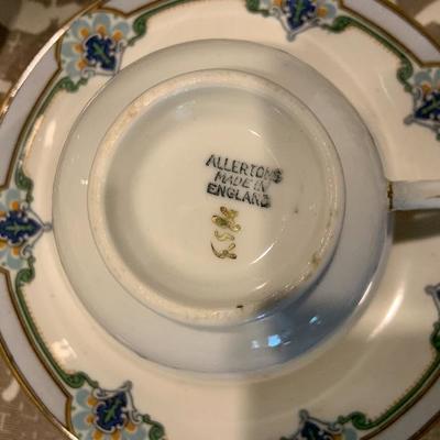 Twelve Beautiful Cup and Saucer Lot