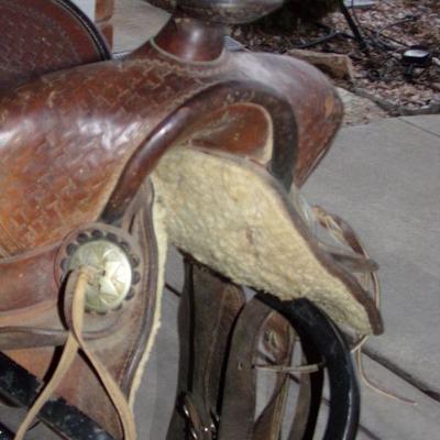 LOT 156  SADDLE WITH STAND