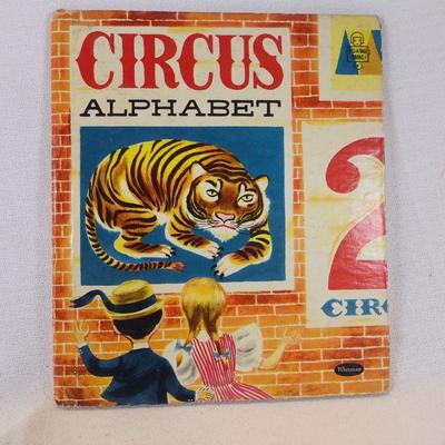 Children's Circus Books