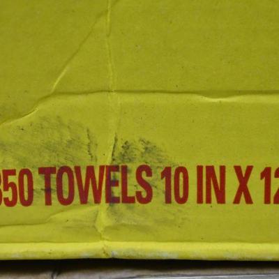 Scott Rags in a Box, 350 Towels, White. Damaged Box - New
