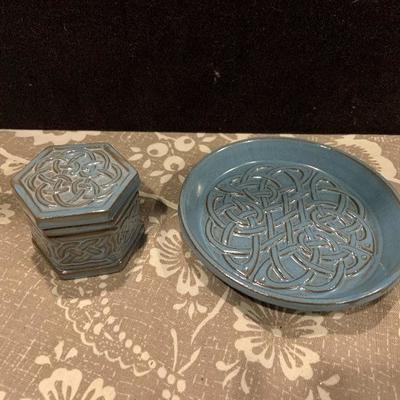 Celt Knot Pottery Lot