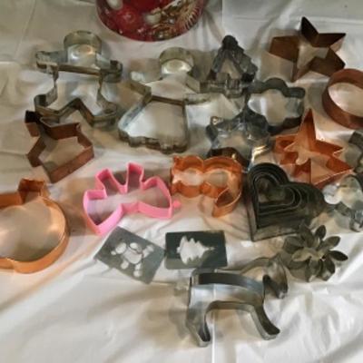 F-139 Nice Lot of Christmas Holiday Cookie Dough Cutters in a Festive Tin Can