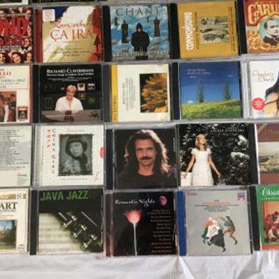 F-148 Lot of 30 Music DVDâ€™s 