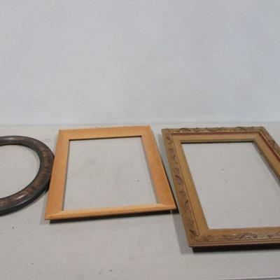 Lot 9 - Frames 