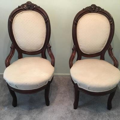 L-101 Pair of Victorian parlor chairs