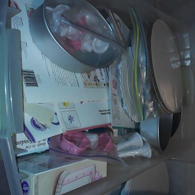 Lot Cake Decorating Kit