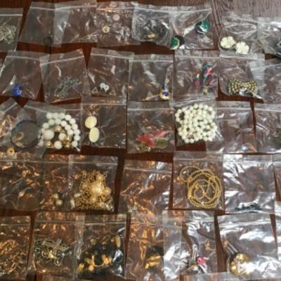 F-164 Huge Lot of Vintage Costume Jewelry