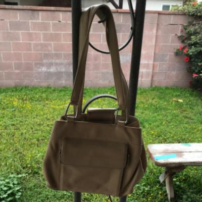 Purse, new condition, without price tag, but has  Bosetti tag 