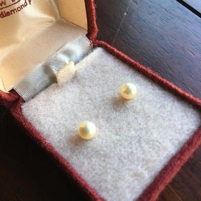 Vintage Pearl Earrings with 14k gold posts