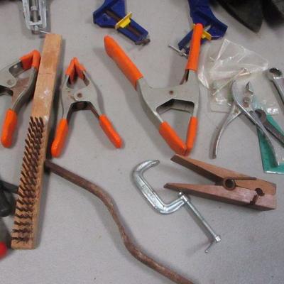 Lot 30 - Variety Of Tools