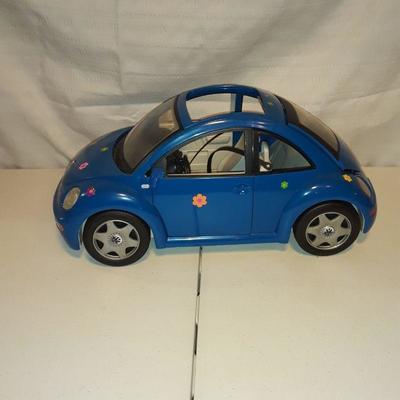 Large Lot of Barbie and barbie style dolls Accessories