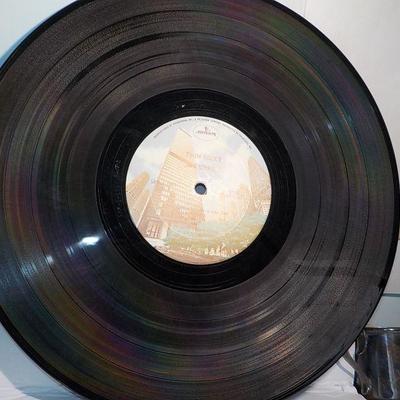 " Jailbreak-Thin Lizzy" album.