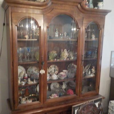 Stunning China Cabinet. No Contents.