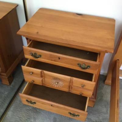 B1-103 Knotty Pine 3 Drawer Bedside Table