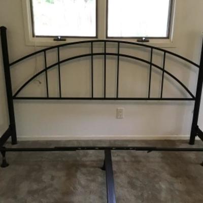 B3-101 King Size Black Metal Bed