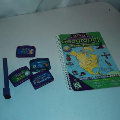 Lot 2 leap pads, cartridges, bags