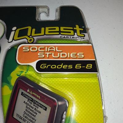 Lot 2 leap pads, cartridges, bags