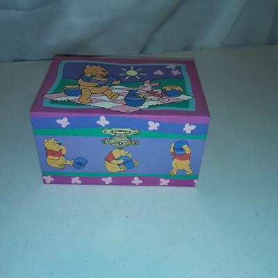 Lot Pooh bear items