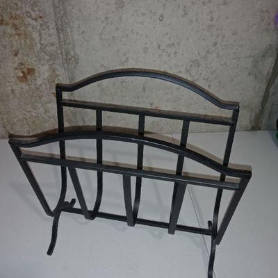 Lot magazine rack and Plant stand