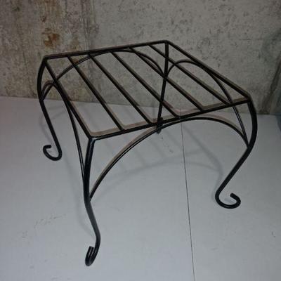 Lot magazine rack and Plant stand