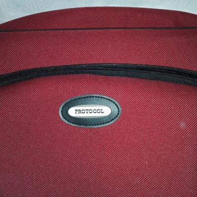 Lot 5 pieces of soft side luggage