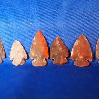 6 Indian Arrow points