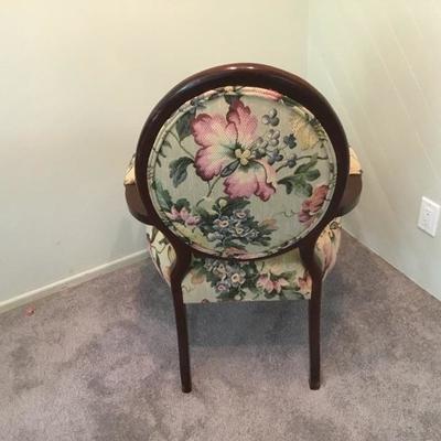 L-113 Queen Anne parlor chair