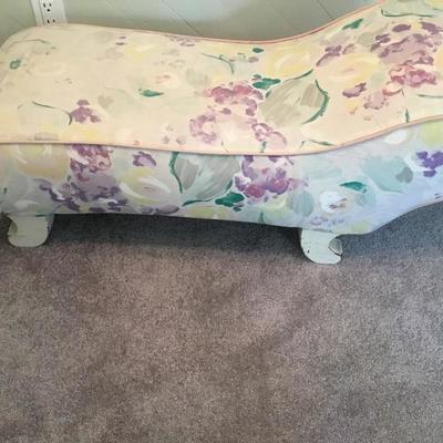 L-114  childâ€™s vintage fainting couch 