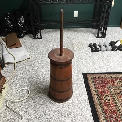 F175 Antique butter churn