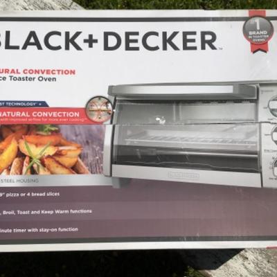 Black & Decker 4 slice natural convection Toaster oven, new in box