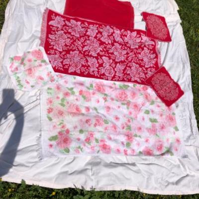 Retro Vintage Towel Lot pink & red