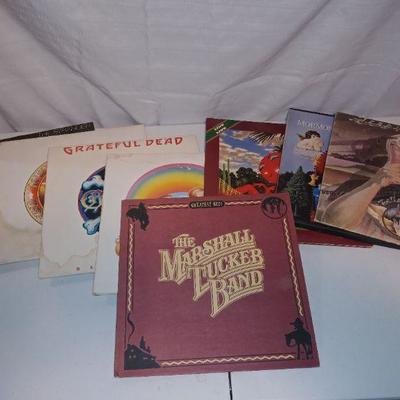 Lot 8 vinyl albums