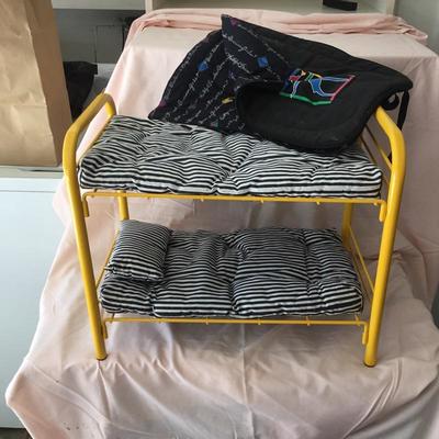 G-109 Retired American girl yellow bunkbed with sleeping bag