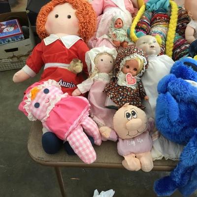 G-117 Miscellaneous lot of dolls