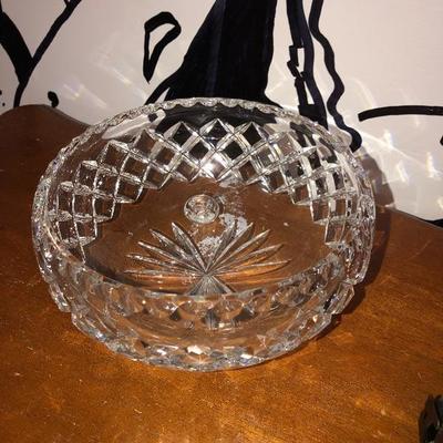 Footed lead crystal bowl