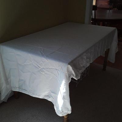 Lot of 4 table cloths ONLY