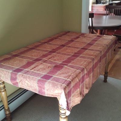 Lot of 4 table cloths ONLY