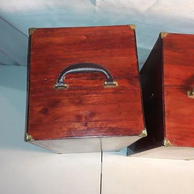 Lot Doll Beds and American Girl Doll Accessories 