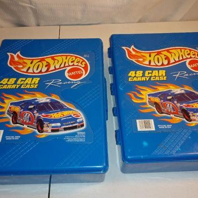 Lot Hot Wheels cases and  assorted cars