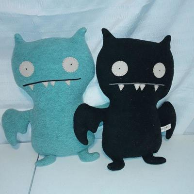 Two Ugly Dolls Ice bat