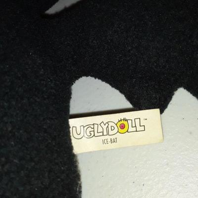 Two Ugly Dolls Ice bat