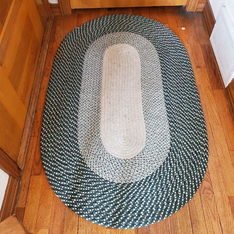 Oval woven rug