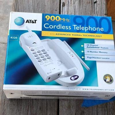 At&T 900 MHz cordless phone, new in box, model 9320