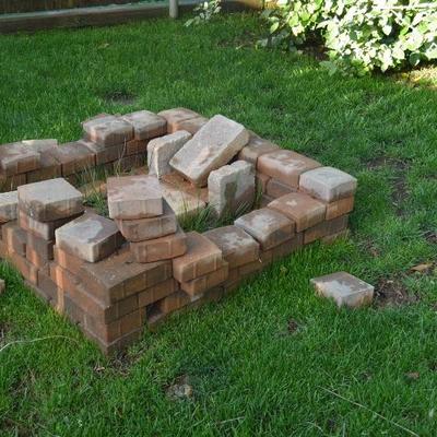 Landscaping stones 130+ pieces