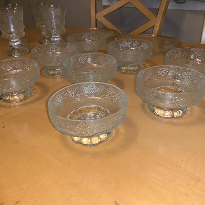 27 Piece Dinnerware Set